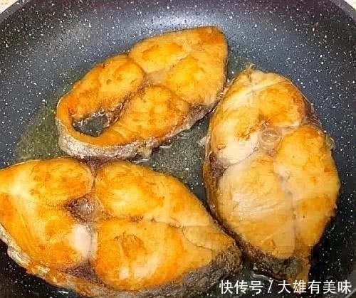 入春后,这鱼再贵也要买,孩子常吃健壮骨骼保护视力,比钙片强!