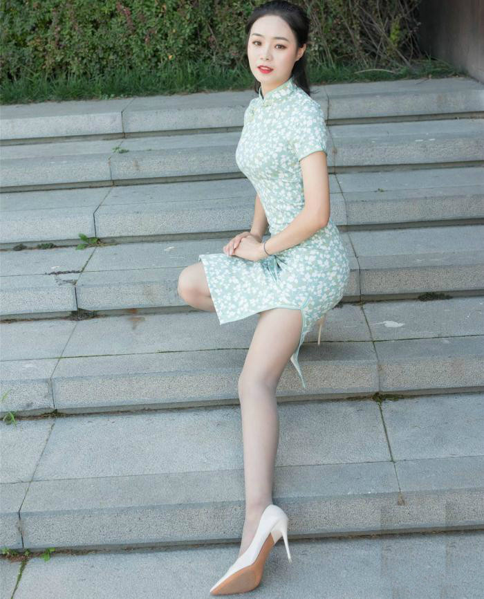 穿上旗袍|穿上旗袍的她, 风姿无人能及