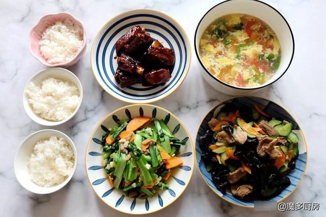 身体棒|妈妈每天换着花样给孩子做饭，有荤有素营养健康，孩子爱吃身体棒