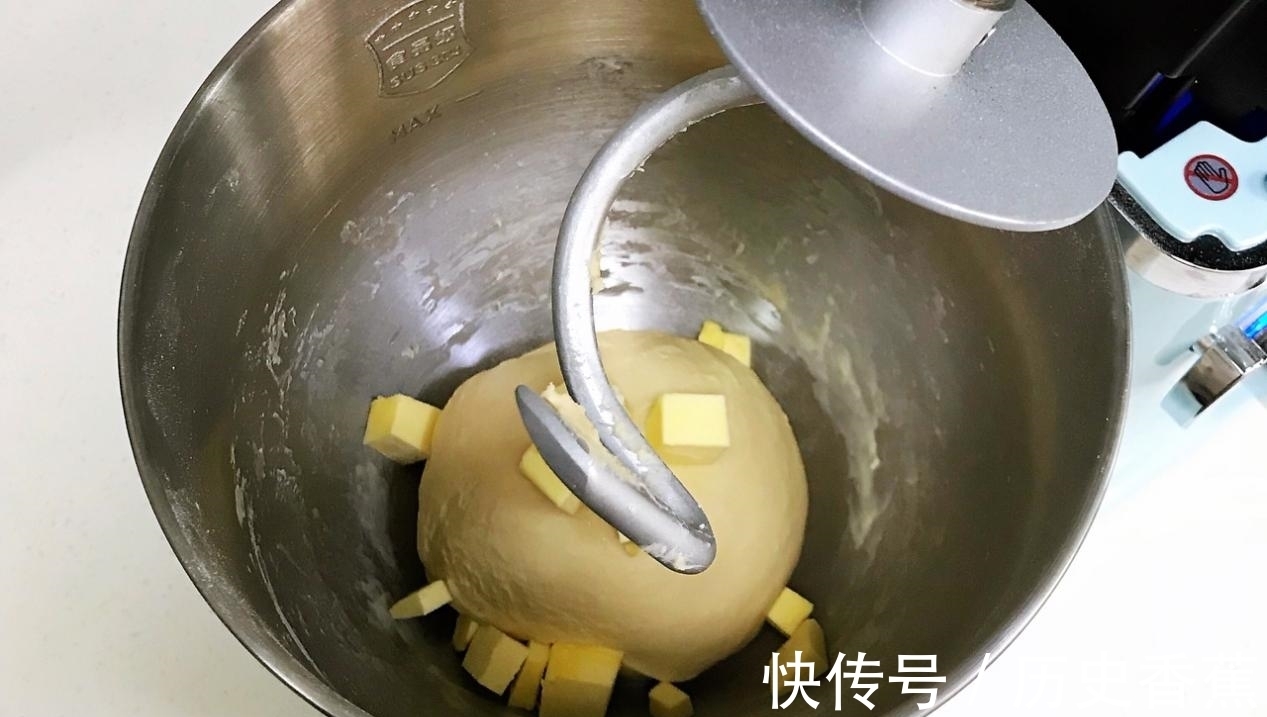 香甜|自制奶香面包,做法不难,香甜松软,比买的还好吃