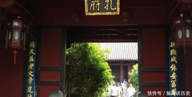 纪晓岚为孔府题对联,里面有2个错字,却被世人夸赞300多年