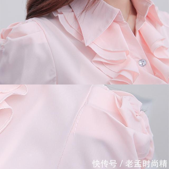 女人味 女人到了30-45这个年龄段,适合穿洋气花边衫,显甜美女人味