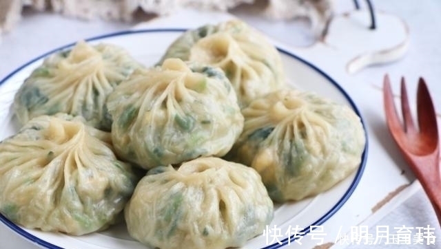 发面|包子别再发面了,教你新吃法,皮薄馅儿大,比发面的好吃10倍!