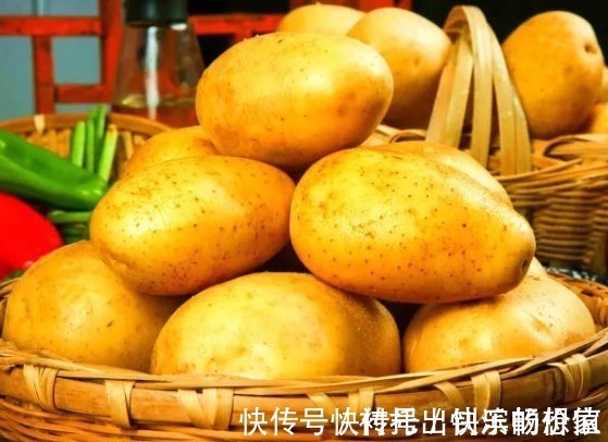 今天才知道,保存土豆这么简单,放一年不腐烂不发芽,不学真可惜