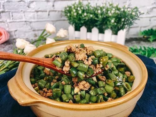 绝配|豆角和它是绝配,炒一盘下饭,保证一粒米饭都不剩,太香了