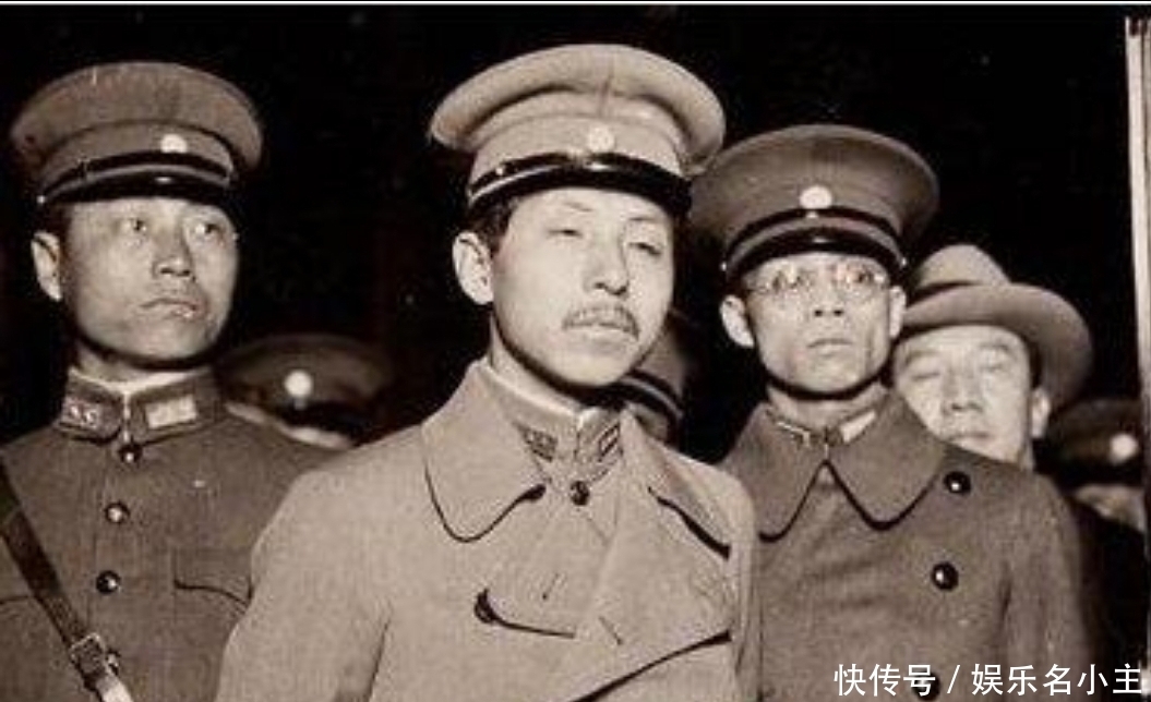 东北|他没有参加过红军,42年率领一个师投奔八路军,55年授中将衔