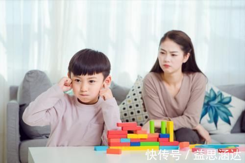 家长|宝贝在幼儿园都经历了啥?别暗示性提问,做好三件事,老师和孩子都喜欢