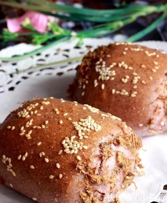 做了7年面包，第一次做“黑面包”，女儿一口气吃了两个，真好吃