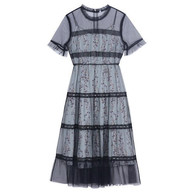 减龄|清新雅致的连衣裙,上班出游都适合