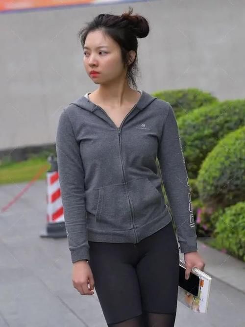 穿着 穿着“健康裤”也会有时尚，时下流行趋势不同了！