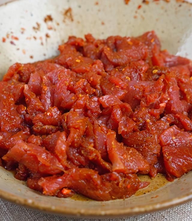 好友聚餐，来盘小炒牛肉吧