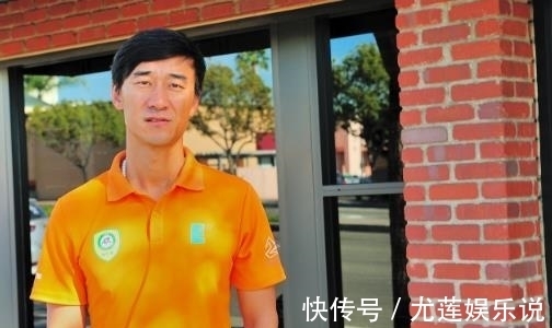 申花|昔日国足名将退役后执教业余球队,曾是申花功勋,表现可圈可点