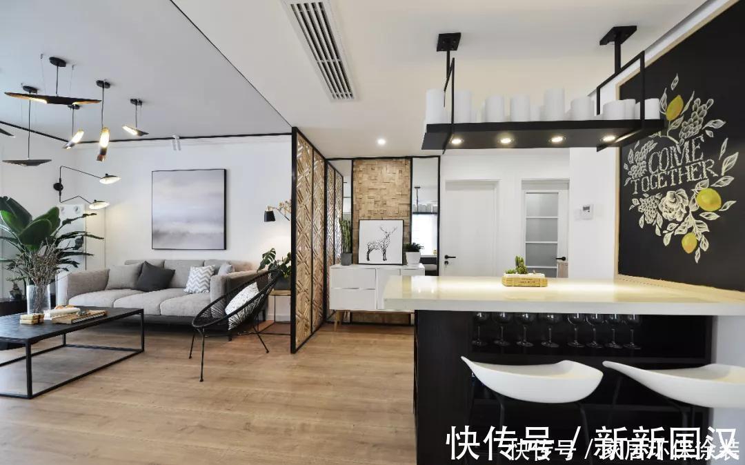 简约风|小夫妻的大三居美宅，现代简约风清新时尚，休闲阳台太赞了，羡慕