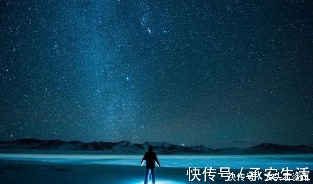 闲人!3首夜色古诗词几时归去,作个闲人。对一张琴,一壶酒,一溪云