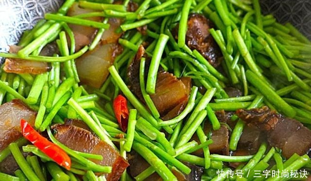 和腊肉一起|真正的“刮油菜”是它,营养极高,是药也是菜,肠道越来越通畅