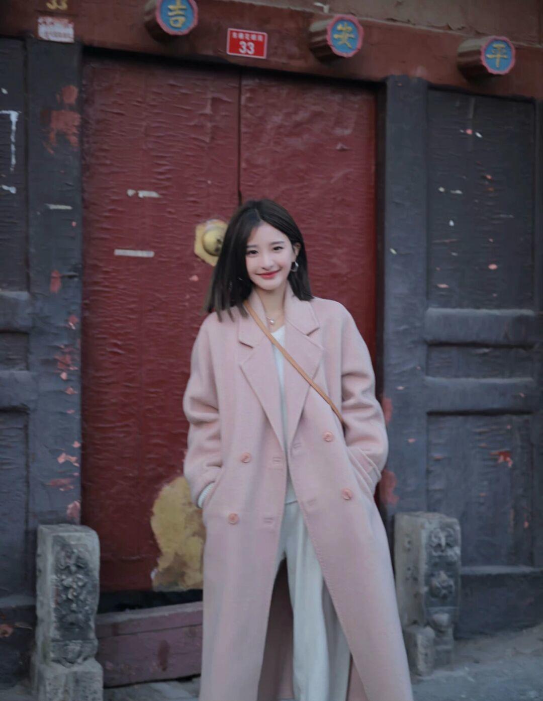 大衣 这些“大衣穿搭”才叫高级,保暖舒适又有气场,日常实用不挑人