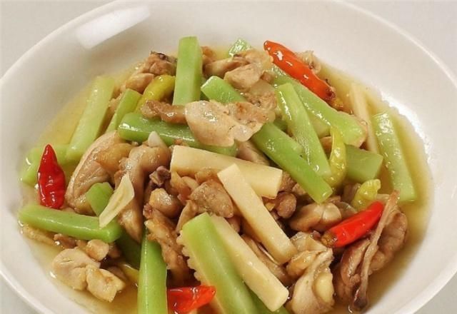 莴苣|你是吃莴苣根还是莴苣叶莴苣全利用做出美味,一起学习吧