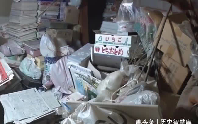 日本 日本76岁老光棍:买买买上瘾,400平豪宅被塞满,7年没上床睡觉