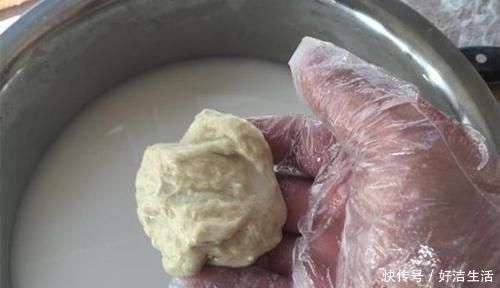 钓鱼|钓鱼技巧：多种面粉饵料配方，小鱼不沾，大鱼咬钩猛，野钓必备