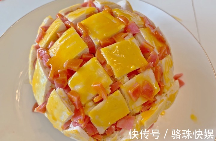 火腿肠|剩馒头秒变蛋糕,不用打发,又香又软,20分钟解决全家人的早餐