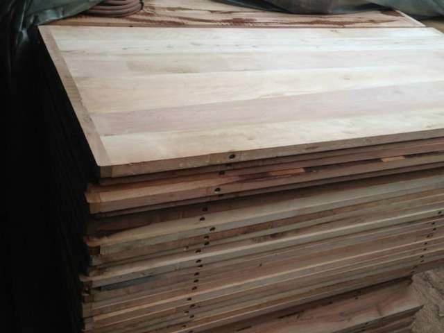  柳木|哪种材料制作的案板最好？大厨推荐这4种，抗菌耐磨，坚硬韧性足