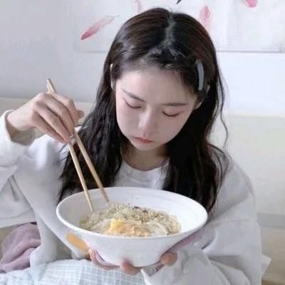 青春期女生总是“油光满面”?教你3个小妙招,轻松告别“大油田”!