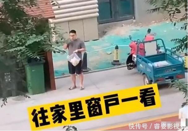 宝妈|宝爸瞒着坐月子的宝妈撸串,小两口不经意对望,堪称“死亡凝视”