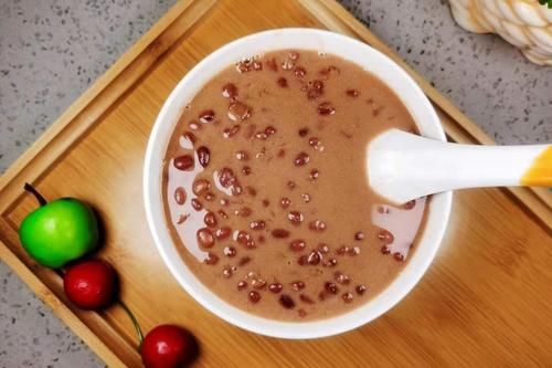 早餐|天热喝奶茶不如喝它，早餐一碗养生粥，健脾养胃，天热也精神十足