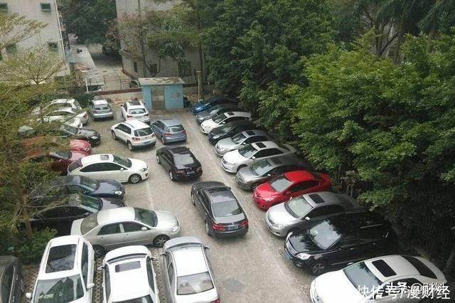 买房|买房时,要不要连停车位一块买?看似简单,很多人却没弄明白