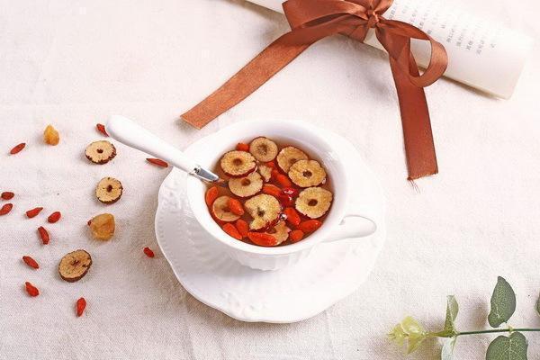 红枣|怀孕后,想要生个“漂亮”孩子,做好3多吃2少吃,宝宝人见人夸