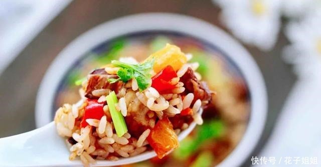 3道电饭煲版懒人焖饭,饭菜一锅出,满嘴喷香,美味省心~!