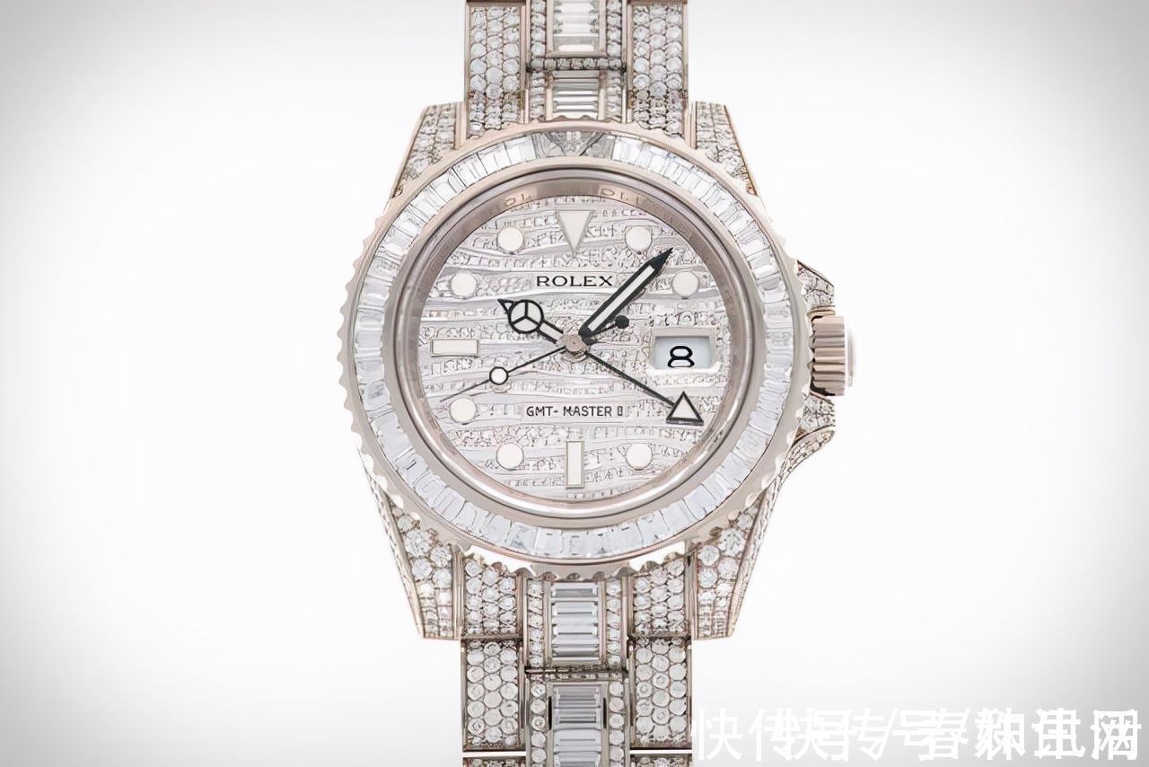 颁奖典礼 壕无人性!C罗拥有世界最贵劳力士,比2台豪车都贵,布满钻石白金