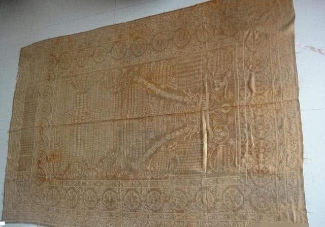 a8950|乾隆的“裹尸布”究竟有何“特殊之处”?竟拍出1.3亿天价