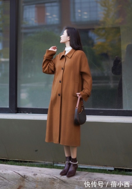 搭配|冬天想不到穿什么?要不试试“大衣+低跟靴”,显高显瘦还精致!