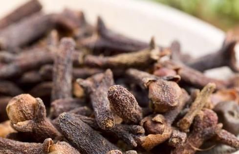 做卤水很简单，只要记得加4种香料，不管卤啥肉，鲜香又入味