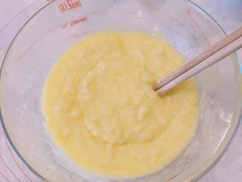 免烤箱，吃过就念念不忘，这款山药小饼看起来其貌不扬