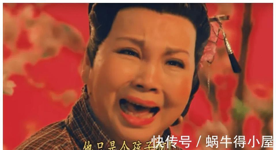 成方圆|“我不是你爹不惯你”,男子出电梯被熊孩子使绊子,转身回踹一脚