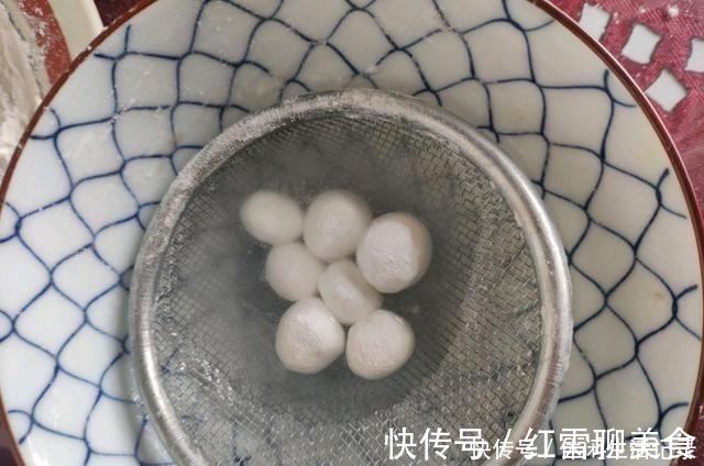 气色|姑姑气血不足，就经常吃这道菜，现在气色越来越好，更漂亮了