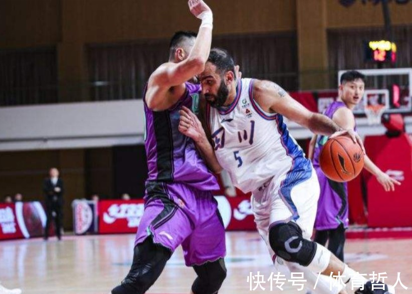 山东队|拼足48分钟,砍21分18板15助!CBA第一中锋,越来越“妖”了