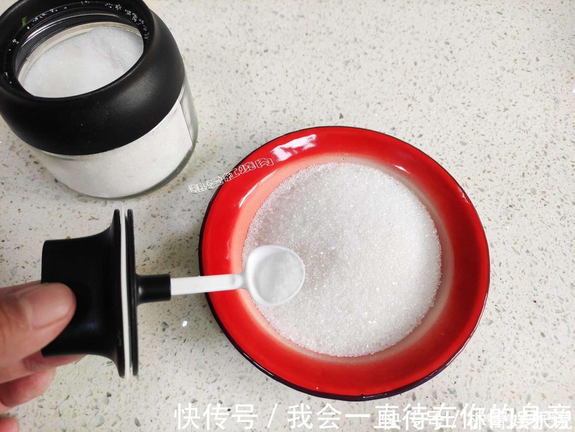 蛋糕|这个蛋糕比戚风还好吃,冷藏后食用更佳,趁现在鸡蛋便宜赶紧做呀