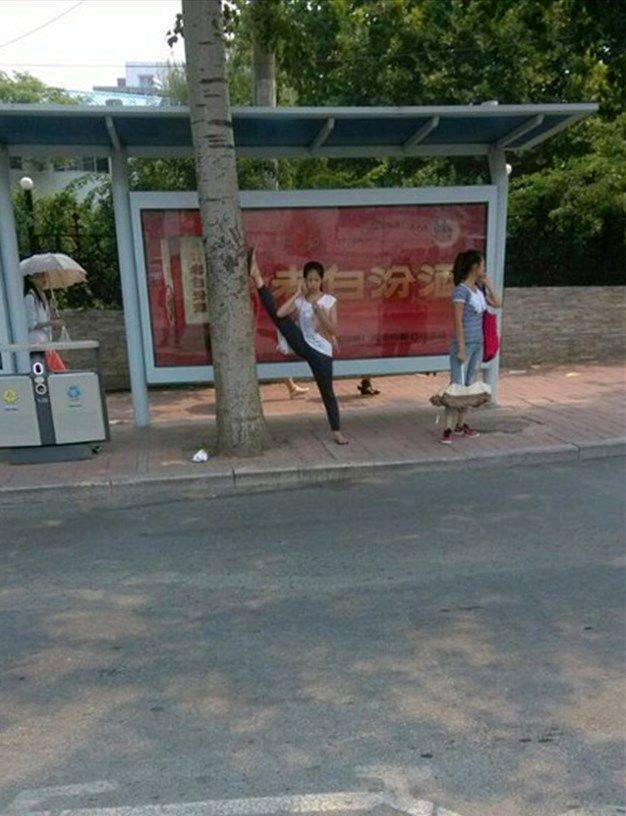 |搞笑图片幽默段子笑话哈哈哈,这只猫咪仿佛失去了灵魂一样