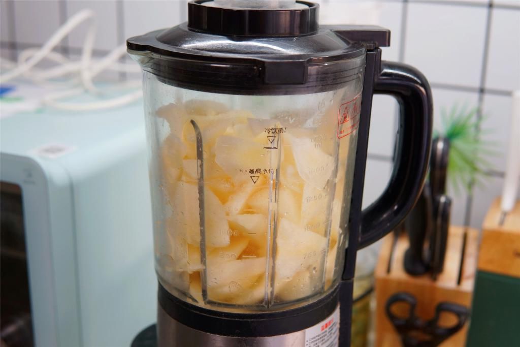 冬天|冬天室内干燥，多用这水果熬果酱喝，时间短很简单，润燥管用