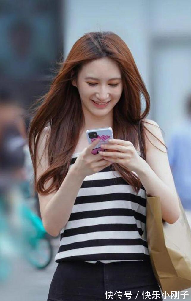 穿搭 短裤的百搭效果惊人,无论腿长腿短,都可以穿出很不错的效果