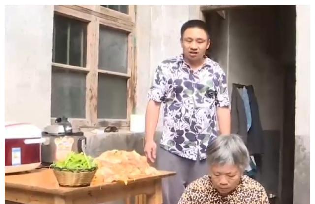 大肚子|38岁女人4年怀9次孕,3次引产,6次流产,她的故事很动人