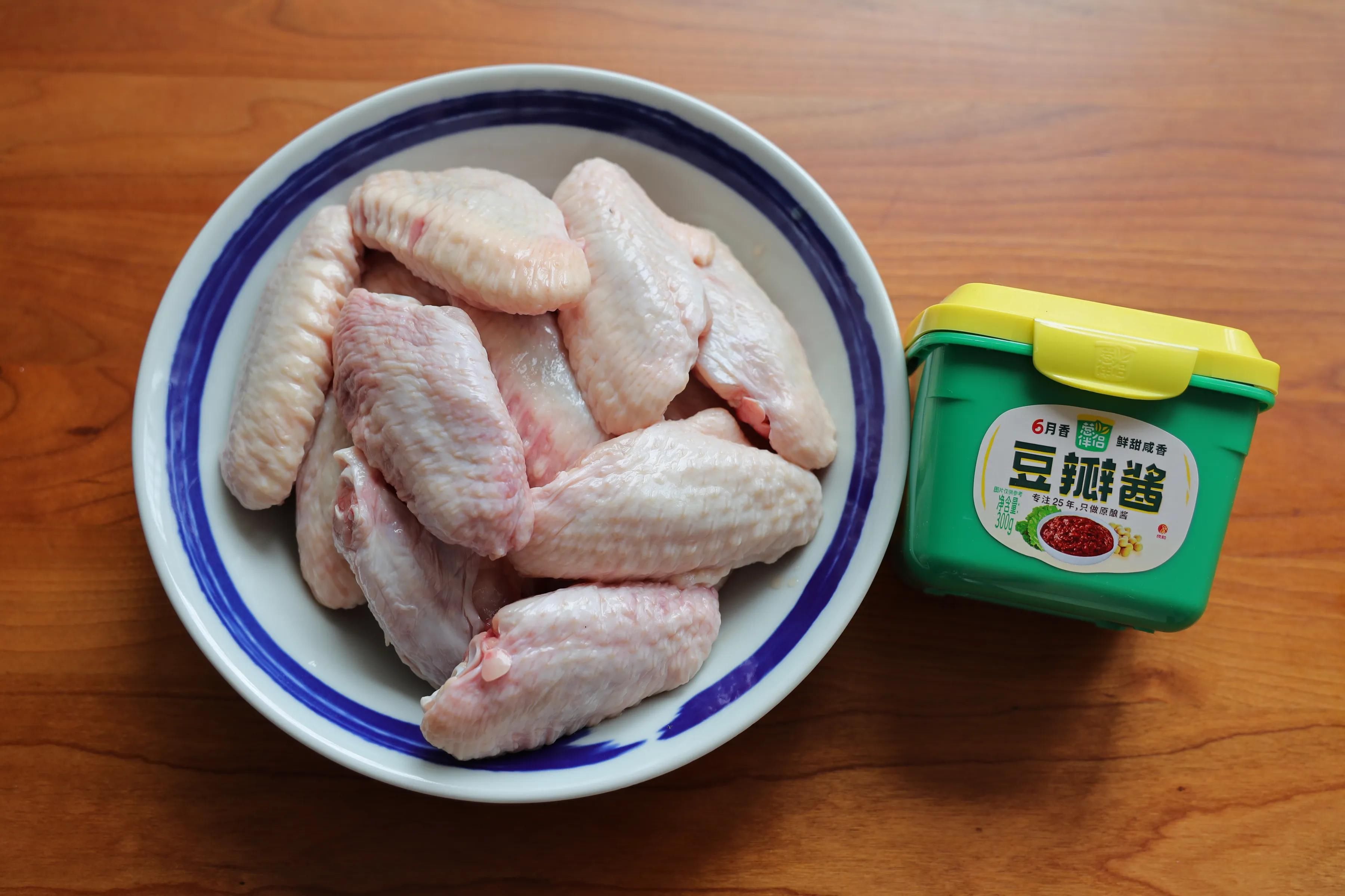 黄豆酱|秋天，一定要试试鸡翅这吃法，比可乐鸡翅好吃更健康，孩子吃嗨了