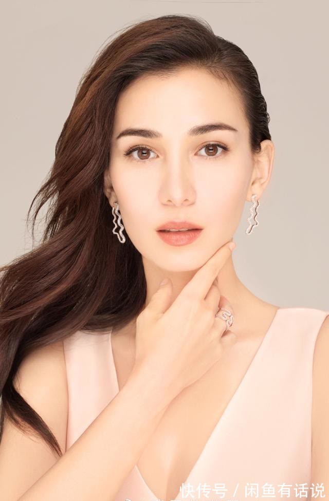 马伊琍|发型得根据脸型来决定,马伊琍剪掉黑长直,显年轻还更显气质