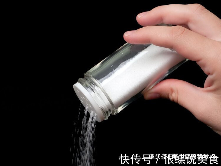 中餐厅|味精是“害人精”,不但让人变傻还致癌不敢吃味精的人都看看吧