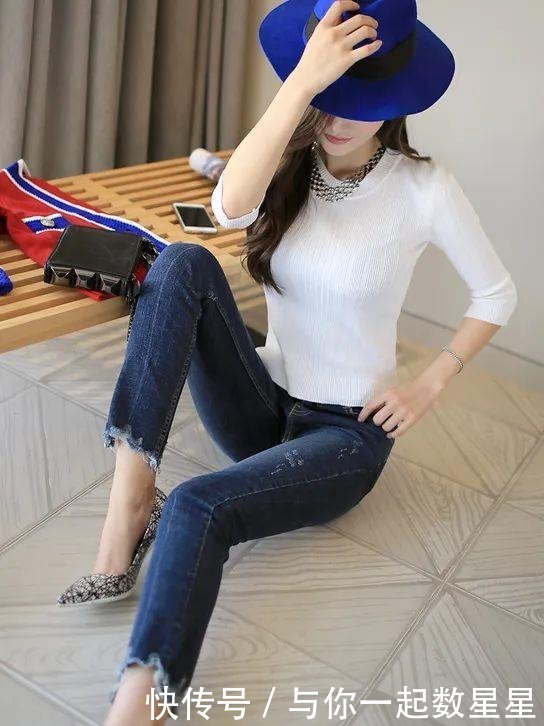 华丽|美女鉴赏:秋日华丽简约圆领针织衫