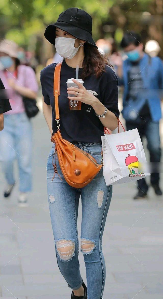 九分裤 耐人寻味的打底裤,搭配出全新感觉,配出雍容的气质,大气有范!