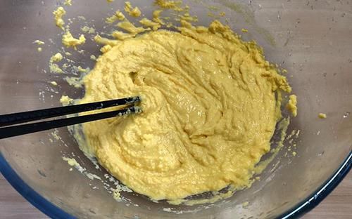 好吃|最近玉米面加鸡蛋火了，不炒不炸不烤，出锅酥香柔软，比面包好吃